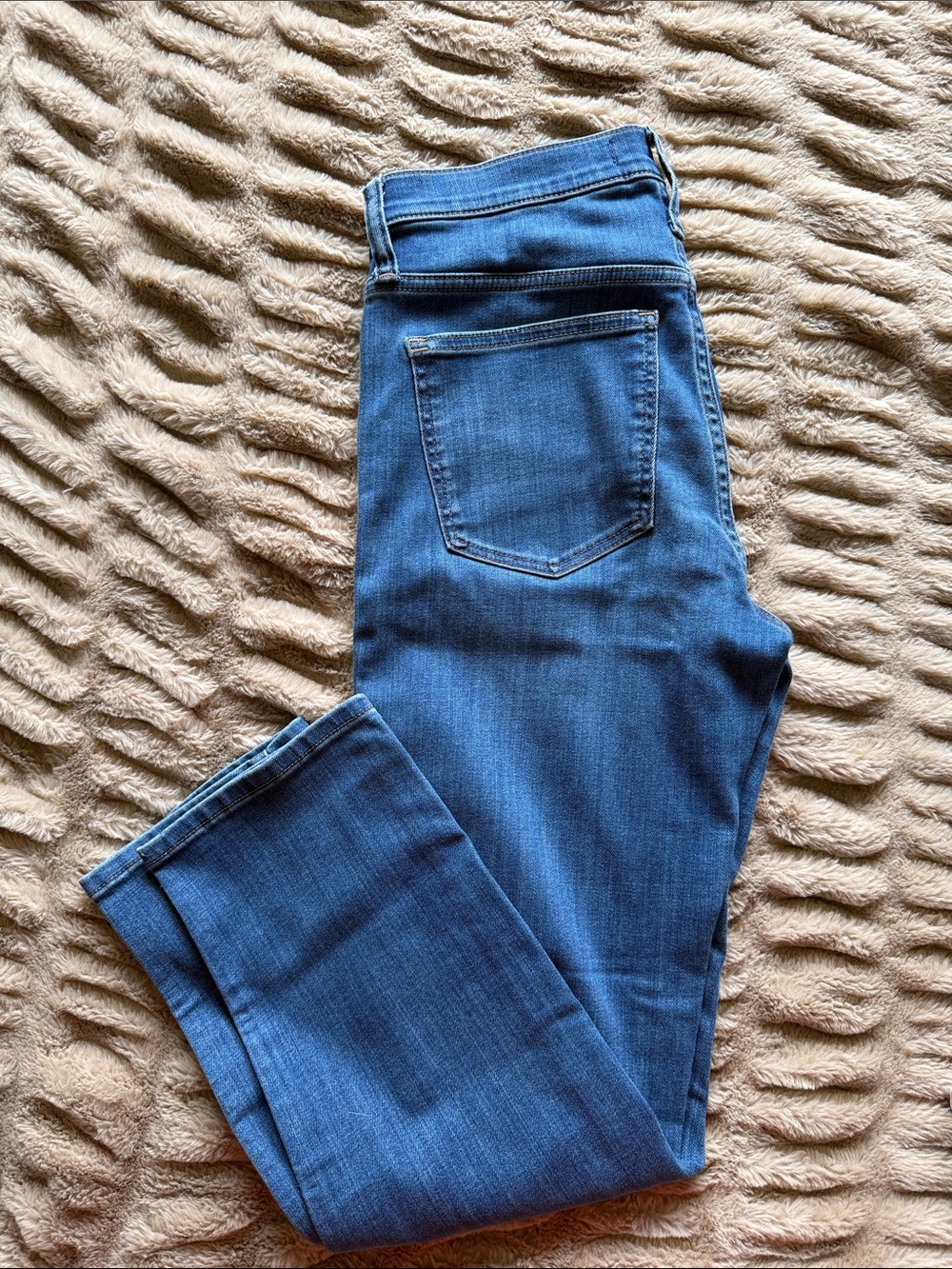 Madewell Straight-Leg Jeans in Mid Blue Wash